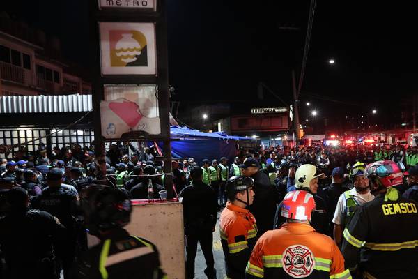 At least one dead, dozens injured in Mexico City metro crash