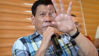 Rodrigo Duterte vows to bring back death penalty to Philippines