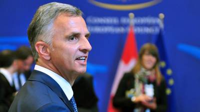 Swiss urged to keep open bilateral EU ties