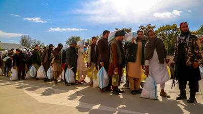 Afghans in remote areas must receive food aid within weeks, agencies warn