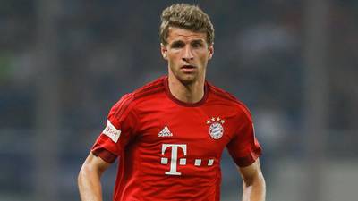 Manchester United deny making €100m bid for Bayern striker Thomas Müller