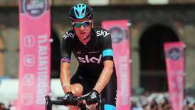 Dowsett claims time-trial as  Wiggins closes gap on Nibali