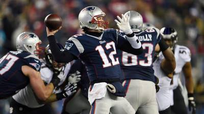 Tom Brady breaks Montana record as Patriots stay in hunt