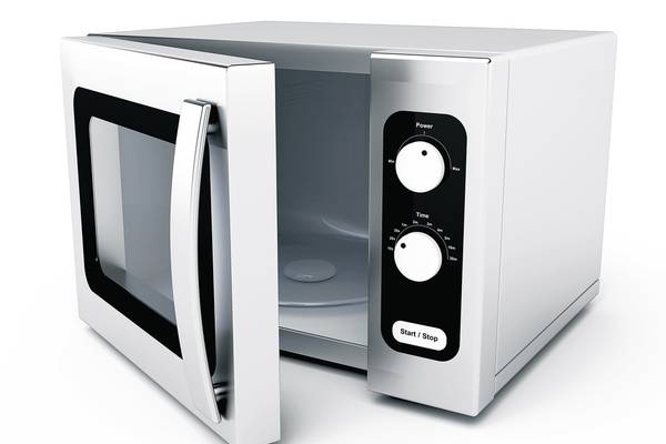 Study finds microwaves may be frying up the environment