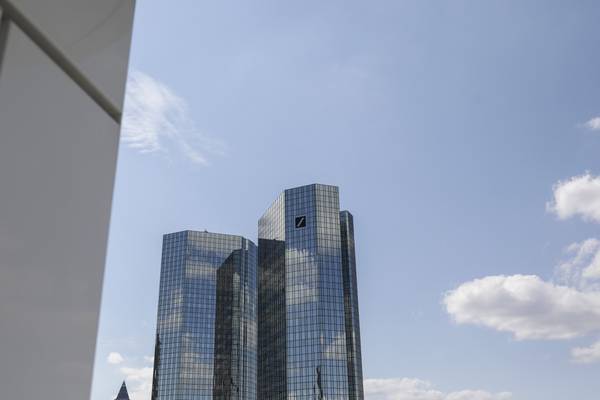 Deutsche Bank to exit its equities business and post a €2.8bn net loss
