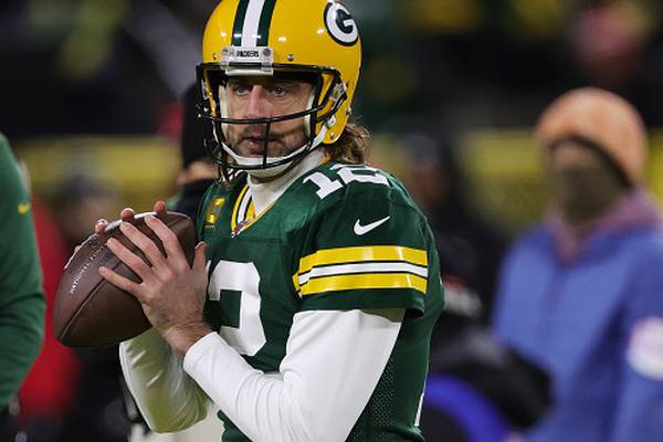 Packers' Aaron Rodgers wins second consecutive NFL MVP