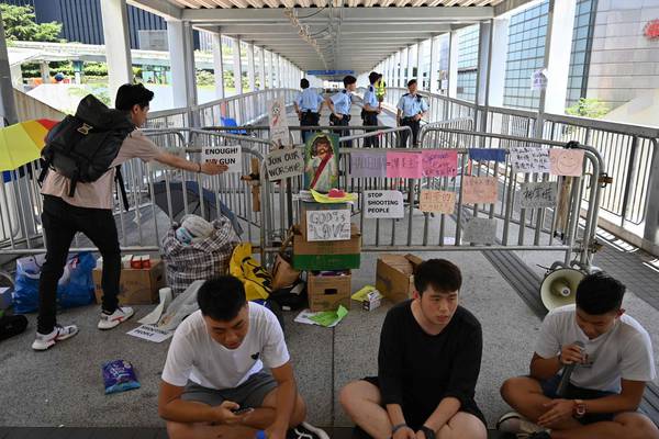 Hong Kong leader suspends extradition bill indefinitely