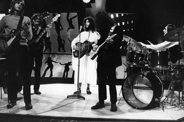 Fleetwood Mac pays tribute after death of Danny Kirwan