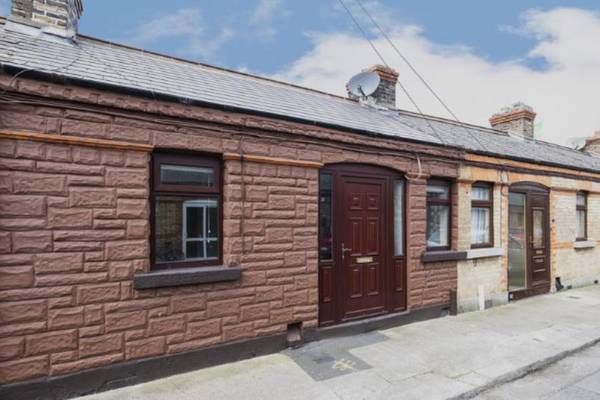 What will €385,000 buy in Dublin 4 and Co Cork?