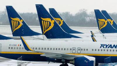 Ryanair kisses and makes up with travel agents