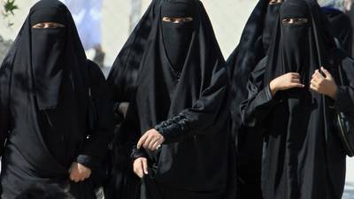 Saudi women to be informed of divorce by text message