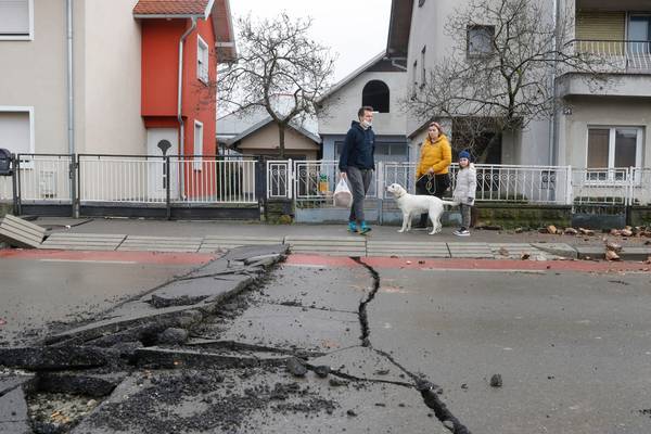 Strong aftershocks jolt quake-hit Croatia