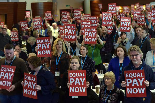 Paschal Donohoe under budget pressure on teacher pay ‘red line’