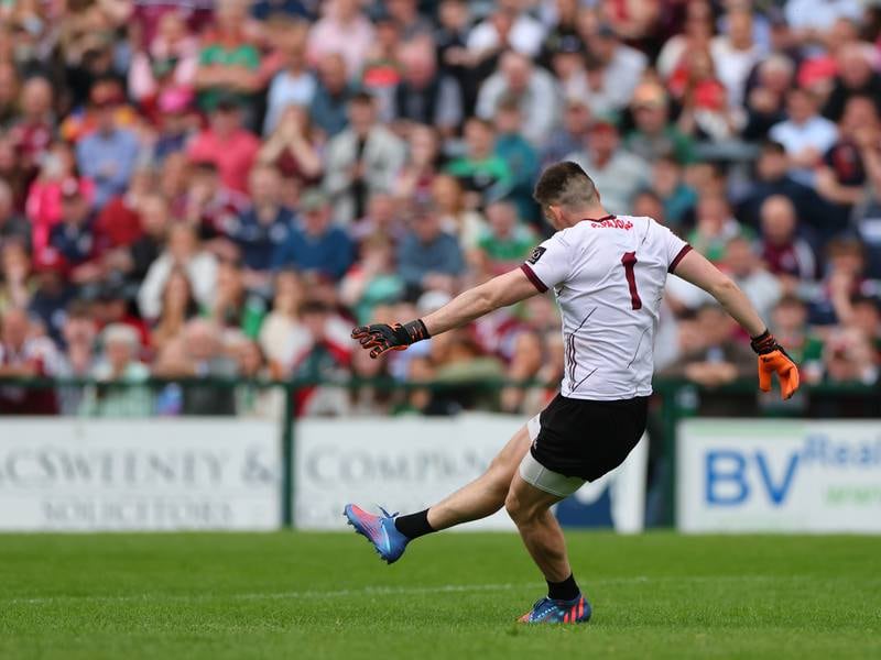 Connor Gleeson’s late free wins Galway third Connacht title in a row