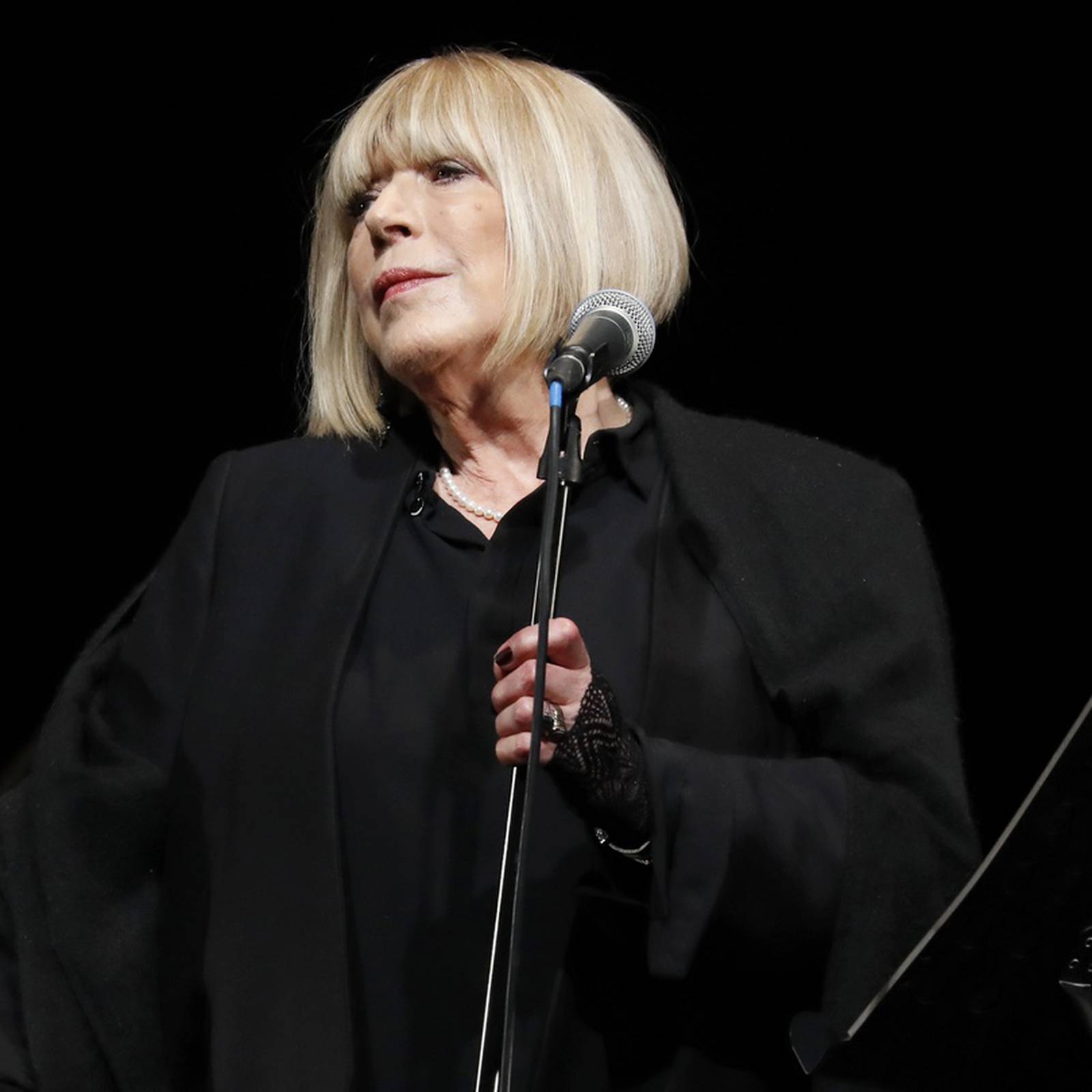 Marianne Faithfull on nearly dying of Covid-19: 'My lungs are still not  okay. I need oxygen' – The Irish Times