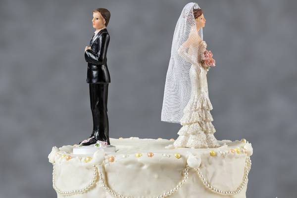 Family lawyers support removing divorce from Constitution