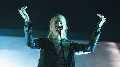 London Grammar hauntingly captivating on EP Main Stage