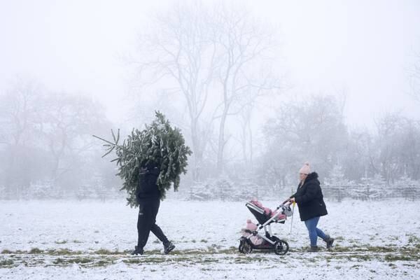 Warning of icy roads and footpaths as cold snap set to continue until Monday 