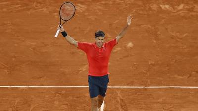 Roger Federer pulls out of French Open ahead of fourth-round match