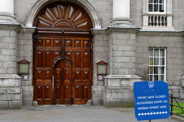 Essays and TCD entrance requirements