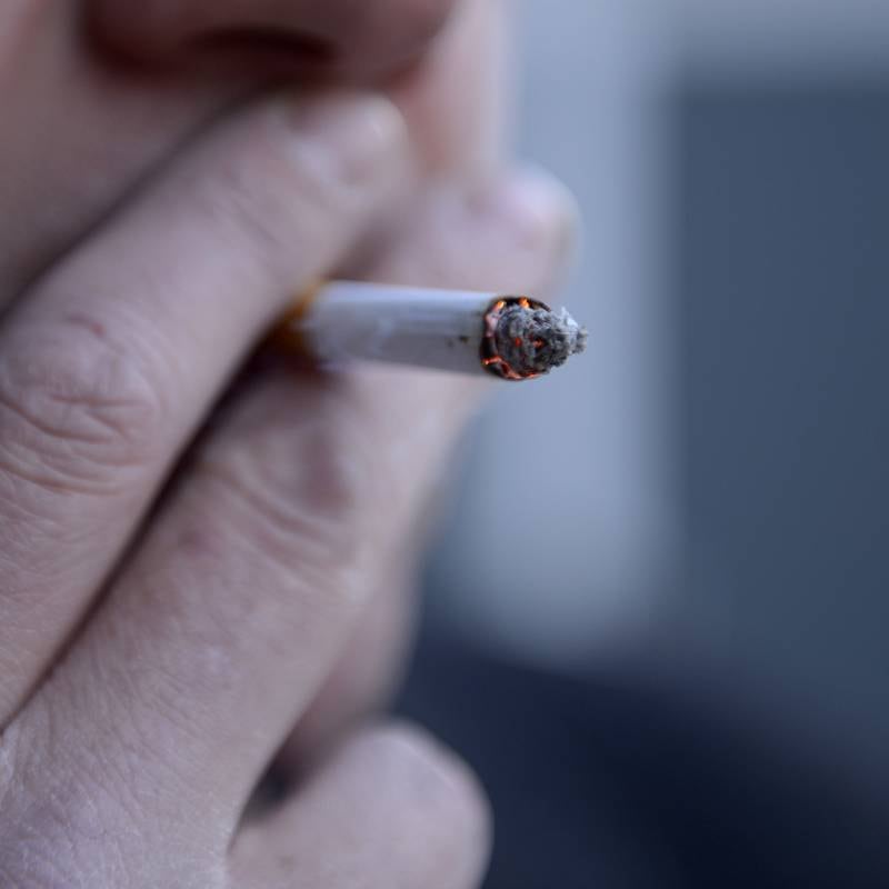 Tobacco sales: Raising legal age to 21 should be ‘stepping stone’ to complete phase-out, charity says