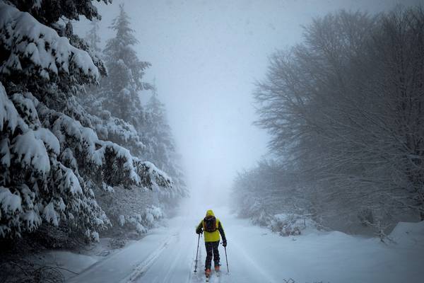 Snow and ice warning issued for Monday night as temperatures plunge