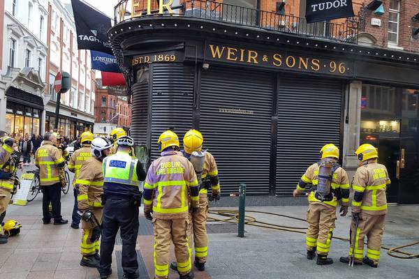 ‘False alarm’ as fire brigade attends Weir and Sons jewellers
