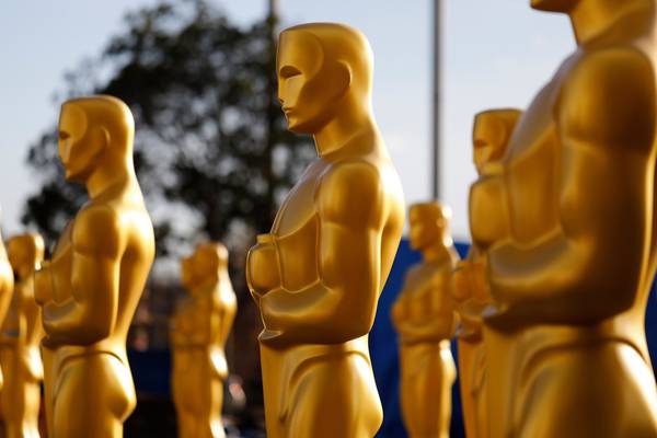 Hollywood loves Oscar, but will Trump be happy with back-seat role?