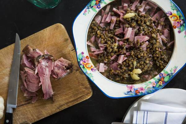 Lentil and smoked ham hock stew