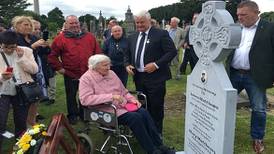 Bloody Sunday: Woman (95) marks grave of father she never knew