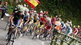 Dan Martin gains three places on Vuelta stage despite injury