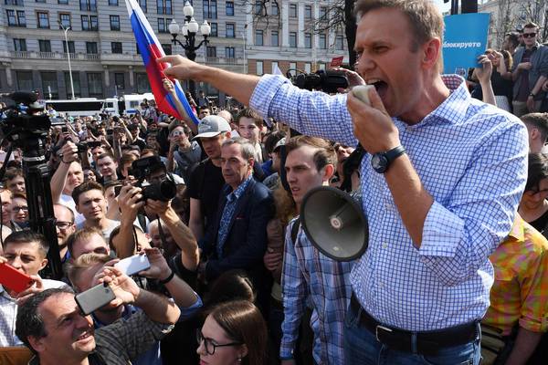 Russian opposition leader Alexei Navalny released