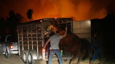 High winds to hamper California firefighters into weekend