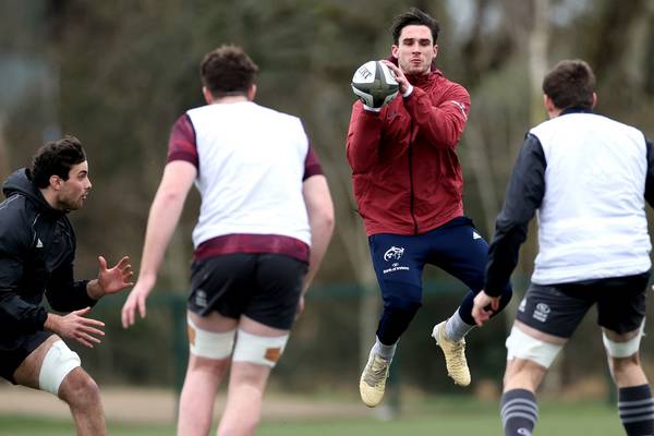 Joey Carbery set for Munster return against Cardiff on Friday