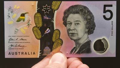 Australia’s new $5 note has  features to help blind people
