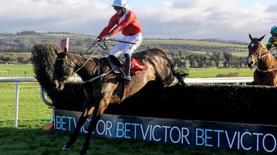 Gritty Allaho claims Durkan Chase as favourite Envoi Allen fails to fire