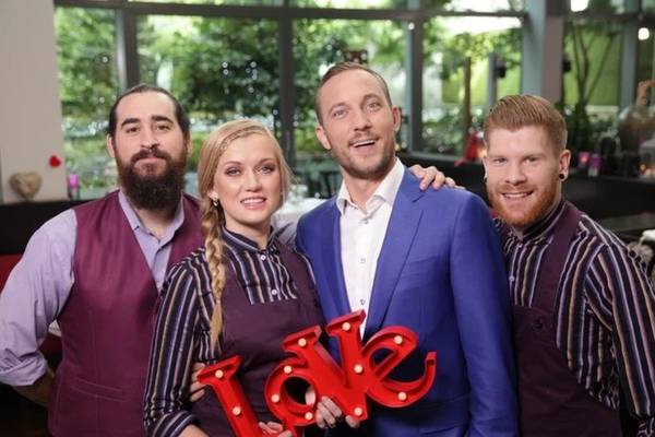 On First Dates Ireland, Covid-19 is merely a background detail