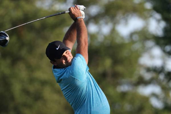 Rory McIlroy battles to stay in mix as Patrick Reed leads US Open