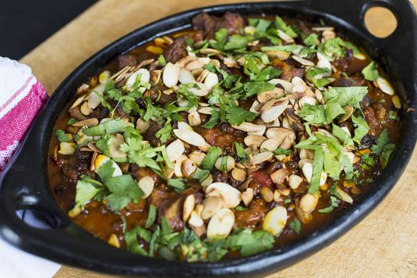 Moroccan lamb with almonds and raisins