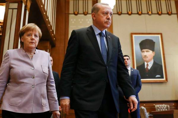 Merkel urges respect for freedom of opinion in Turkey