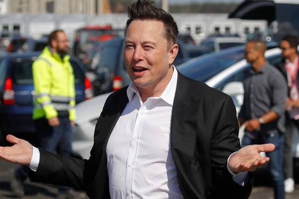 Elon Musk complains that chip suppliers are inhibiting Tesla production