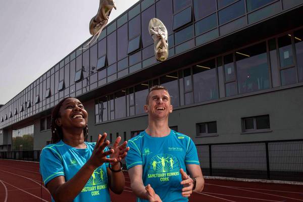 Olympian Rob Heffernan donates runners to residents in direct provision