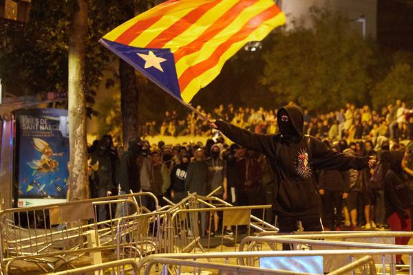 Catalonia protests: Dozens injured in third night of rioting