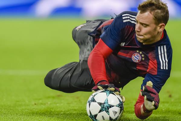 Manuel Neuer ruled out until 2018 with a broken foot