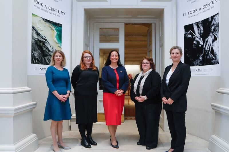 Committee to advise on representation of women in the national collection