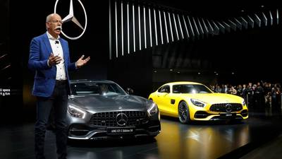 Mercedes-Benz overtakes BMW in the luxury market