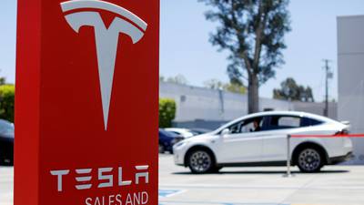 Tesla shares skid as Model 3 deliveries undershoot