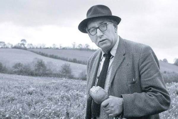 Poets gather for graveside reading of Kavanagh's work