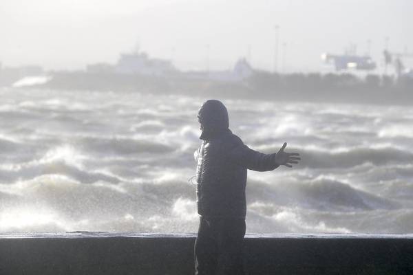 Storm Barra: Share your experiences of the ‘weather bomb’
