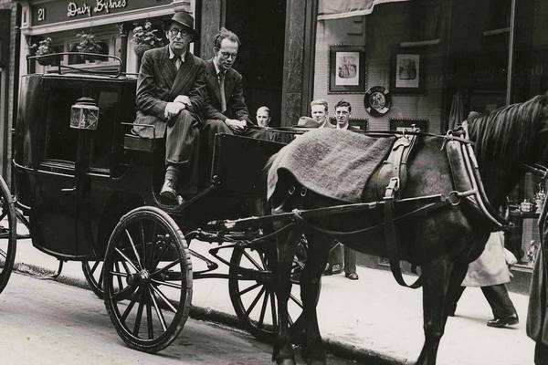 Irish writers and the pub: a dying tradition